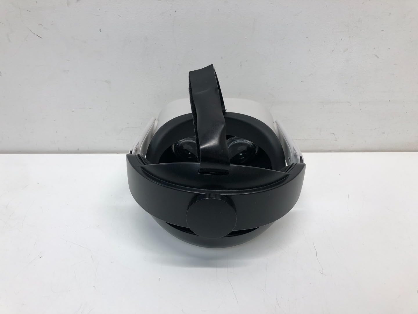 Oculus Quest 2 – Advanced All-in-One Virtual Reality Headset – 64 GB (UK Model)