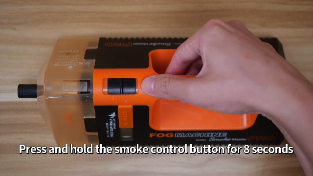 Laaghangende rook set huren | Master Partys ; Low fog machine met CO2