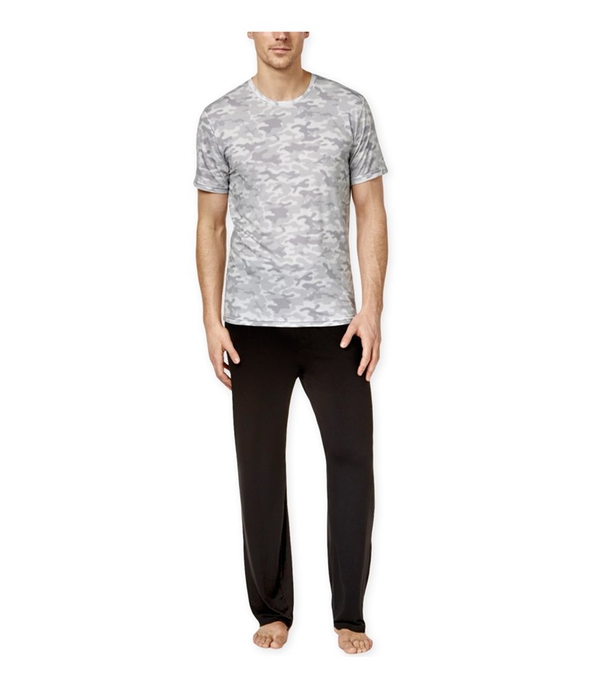 Weatherproof 32 Degrees Cool Men's Crew-Neck T-Shirt and Lounge Pant Pajama Set