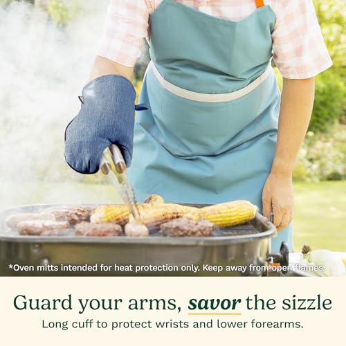 Image of Cuisinart Chambray Kitchen Oven Mitts, Heat-Resistant, 2-Pack, 7 inchx13 inch