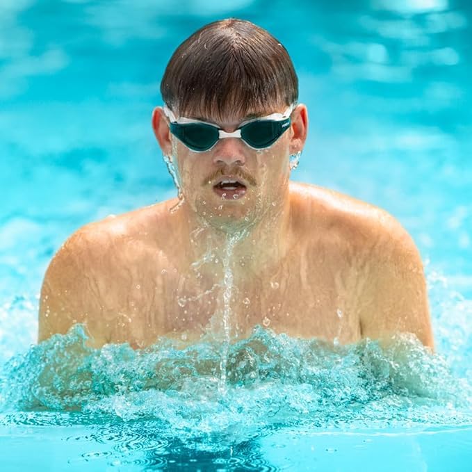 FORZA Lunettes de Natation Standard pour Adultes | Verres Anti-Buée et Protection UV | Lunettes de Natation Étanches avec Ajustement Réglable