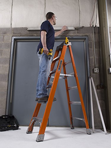 Louisville Ladder FS1503 Fiberglass Step Ladder, 3-Feet