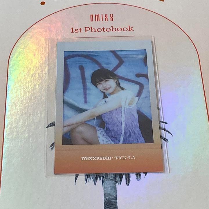 NMIXX リリー　公式ポラロイドトレカ　予約特典　PICK LA Amazon.co.jp: nmixx Lily LA Photo Book Pre-Order Bonus Item