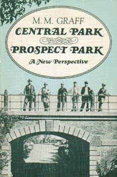 Paperback Central Park / Prospect Park: A New Perspective Book