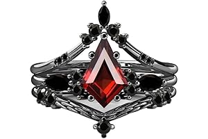 Vintage Style Western Kite Shaped Garnet Engagement Ring for Women