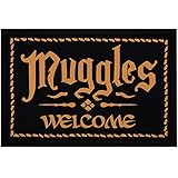 Saludo original en la puerta del apartamento, decoración inusual en interiores o útil alfombrilla para zapatos para un suelo limpio y seco: una divertida alfombrilla con impresión es práctica y garantiza un atractivo en todas partes