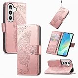 [MATERIALES DE PRIMERA CALIDAD]: Hecho de cuero sintético de alta calidad con sensación de tacto cómodo y aspecto elegante; 3D patrón de mariposa en relieve ofrece un buen agarre y hace que sea antideslizante; La carcasa interior de TPU a prueba de golpes suave hace que sea fácil de instalar y quitar sin dañar su teléfono; Todos los materiales son seguros y sin olor.