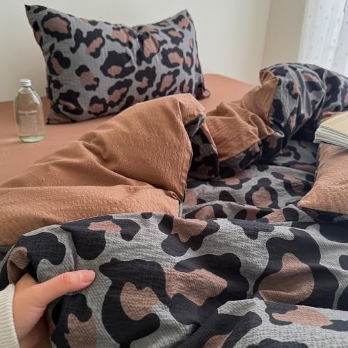 Image of VM VOUGEMARKET Leopard Duvet Cover Set,Twin XL(68 inchx90 inch),Muted Grey Leopard