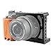 Produktbild NICEYRIG Aluminium Kamera Käfig mit Cold Shoe und Holz Handgriff für Sony A6100 A6400 A6000/A6300