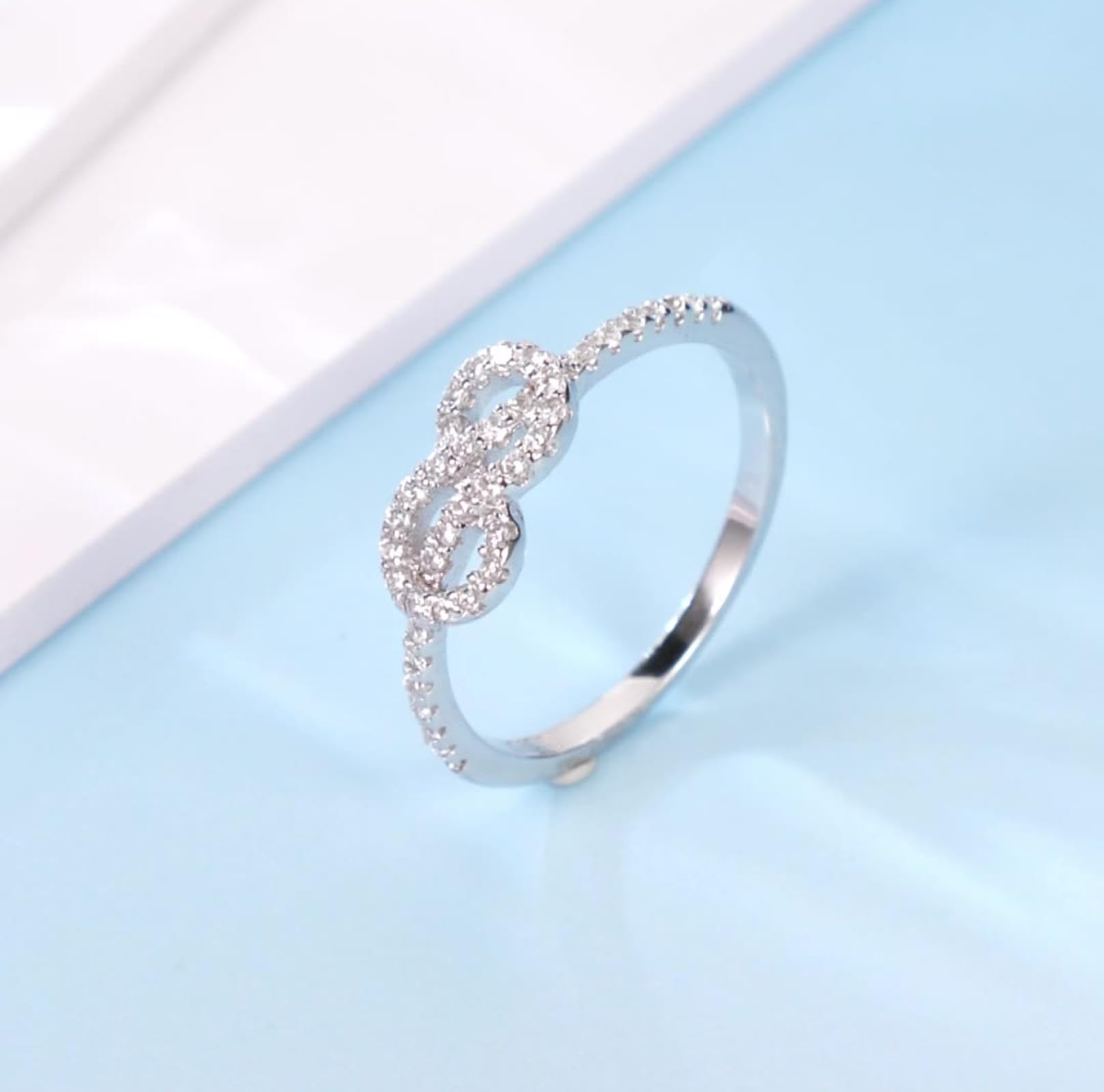Anillo de compromiso de oro blanco de 18 quilates con diamantes cultivados en laboratorio, oro real, anillo de nudo infinito brillante personalizado para mujer