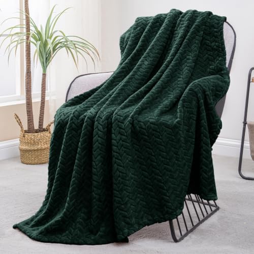 Image of Exclusivo Mezcla Fleece Throw Blanket for Couch Sofa, 50 inchx70 inch, Forest Green | Oversized Soft Cozy Fluffy Blankets for Summer, Decorative Plush Flannel Throws for Living room, Bedroom with Leaves Pattern