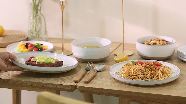 Amazon.com | HASENSE Plates and Bowls Sets, 18 Pieces Porcelain