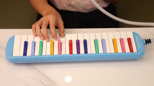 Amazon | moosiker小学生用32鍵鍵盤ハーモニカ（ピアニカ/メロディオン