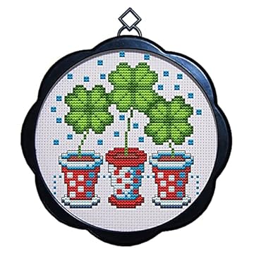 four leaf clover embroidery design