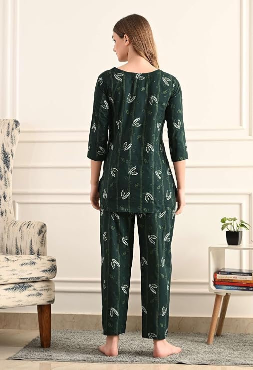 Image of Amazon Brand - Tavasya Women Cotton- Rayon Printed Kurti with Pant Co-Ord Set | Soft Comfortable Straight Fit Ethnic Kurta Set | 3 /4 Sleeves V-Neck Daily, Office & Casual Wear