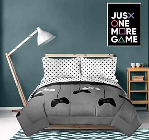 Image of Jay Franco Game On 5 Piece Full Bed Set - Includes Reversible Comforter & Sheet Set - Bedding Features Video Game Contoller - Super Soft Fade Resistant Microfiber