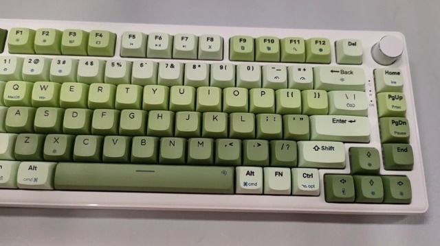 Amazon | Ussixchare 緑のメカニカルキーボード｜キーボード