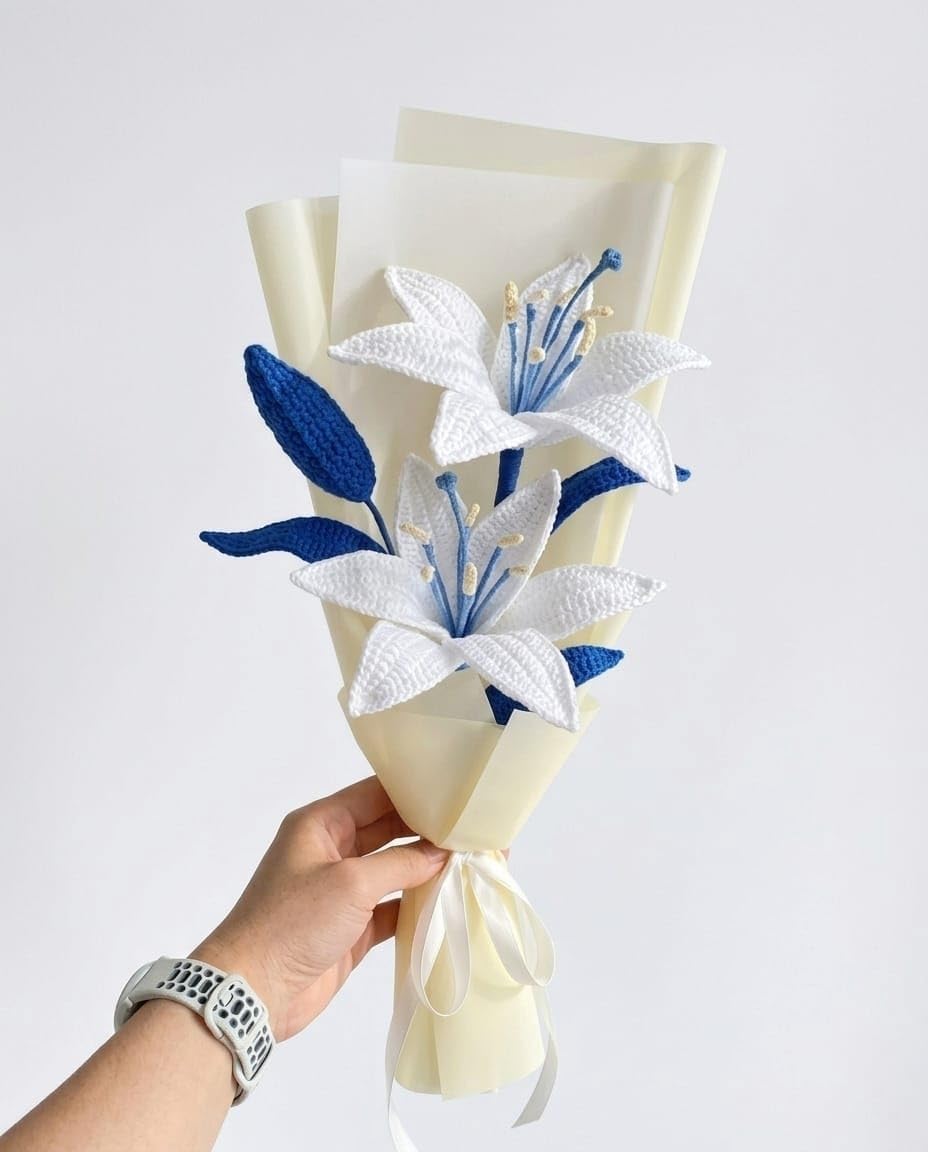 Handmade Crochet Lily Flower Bouquet, White and Green, Artificial Floral Arrangement for Home Decor, Best for Gifting on Mother's Day, Birthdays and Anniversaries-image-4