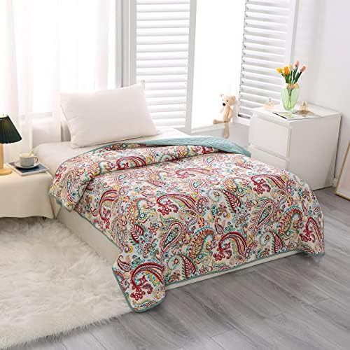 Qucover Single Bedspreads Quilted 150x200 cm Lightweight Warm Cotton Gorgeous Paisley Green and Red Pattern Quilted Throws for Bed