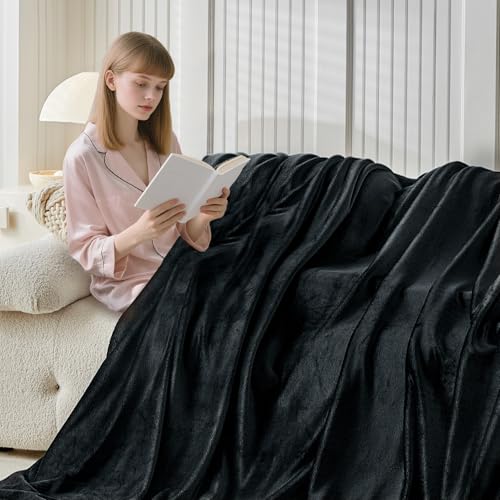Image of WARMDERN Black Velvet Duvet Cover Set Oversized King Plus, Luxury Milk Velvet Bedding Duvet Cover with Zipper Closure, 3pcs Ultra Soft Duvet Covers for All Seasons, 128 inch x 120 inch, Black