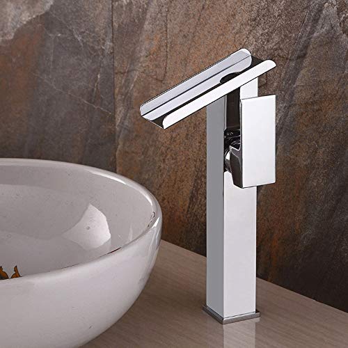 Robinet de salle de bain en cuivre pour un espace de vie moderne
