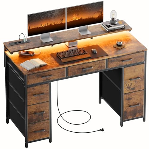 HLFURNIEU Escritorio con 8 Cajones de Tela, 120 × 50 cm Mesa Gaming LED con Enchufes & Puertos USB, Mesa Gamer con Soporte para Monitor, Escritorio Ordenador para Estudio, Trabajo y Gaming, Marrón