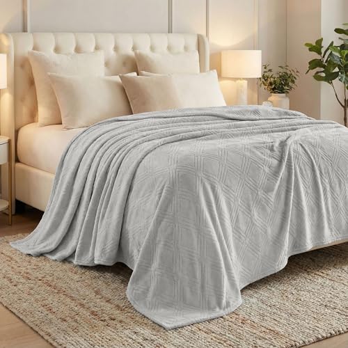 Superior Alaska Collection Quilted Diamond Throw Blanket - Soft Plush Velvety Fleece Blanket for Couch, Bed, Living Room Decor - Cozy, Warm & Lightweight All-Season Cover, Full/Queen Size, Platinum by SUPERIOR - Used condition - Image 2