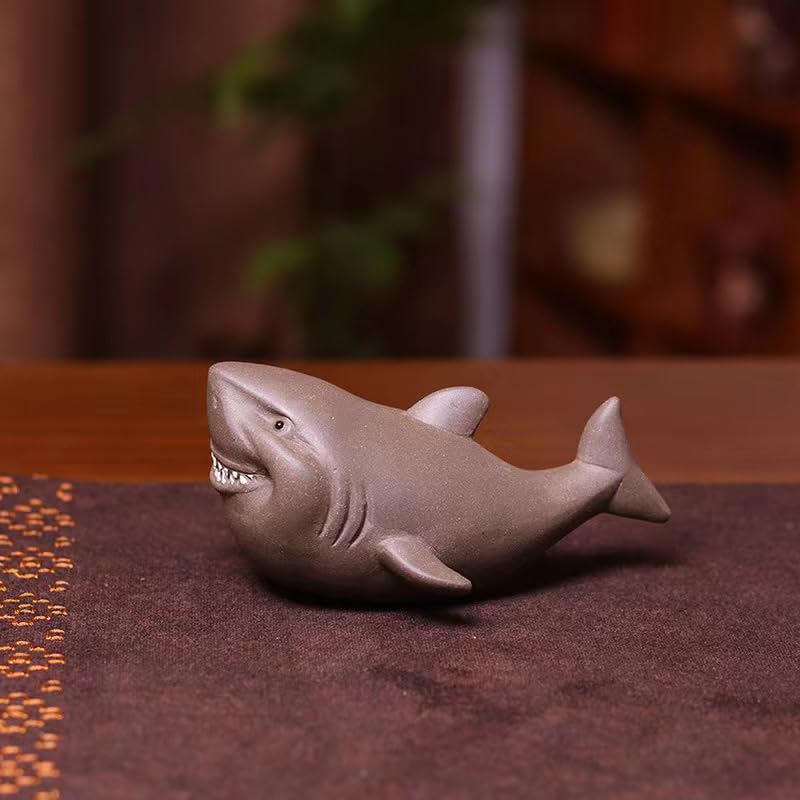 Amazon.co.jp: サメ 鮫 置物 オブジェ 動物 インテリア 磁器製 茶寵