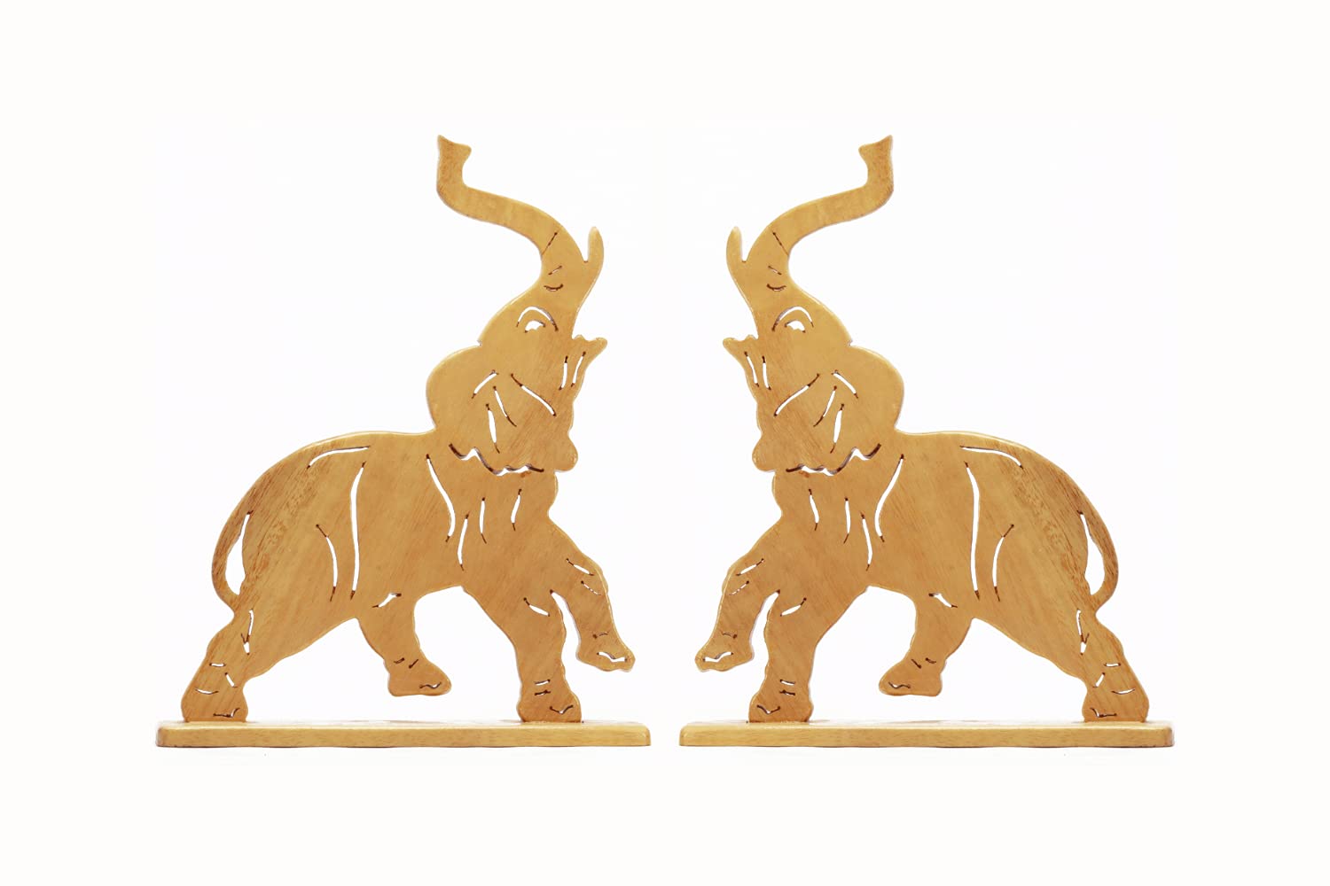 Décorations de table éléphants en bois pour une ambiance zen chez soi