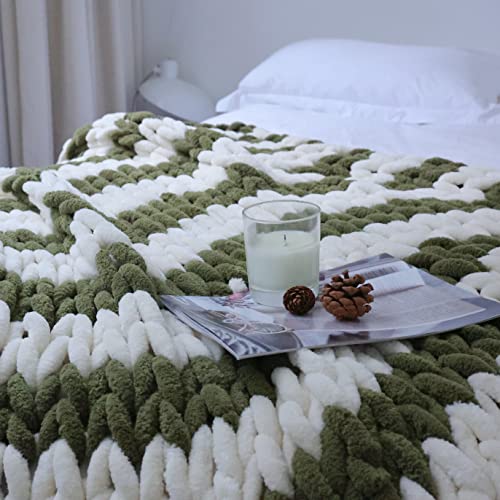 Maetoow Chenille Chunky Knit Blanket Throw （40×50 Inch）, Handmade Warm & Cozy Blanket Couch, Bed, Home Decor, Soft Breathable Fleece Banket, Christmas Thick And Giant Yarn Throws, Olive Green & Cream #TOP2