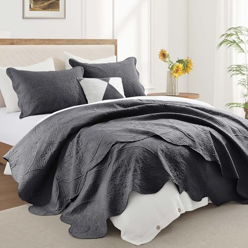 IR Imperial Rooms Queen Quilt Bedding Set Size (90" x 96") + 2 Pillow Shams (20" x 26"+ 2") - 3 Pcs All Season Lightweight Reversible Microfiber Coverlet Floral Embossed Quilt Bedspread (Charcoal)