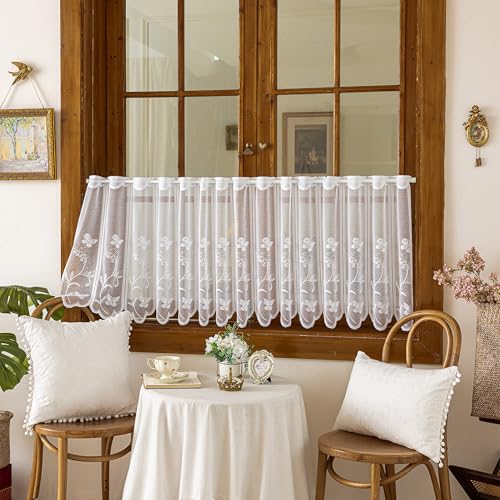 Cortinas de cocina de encaje blanco para ganar privacidad en ventanas pequeñas sin perder luz 4
