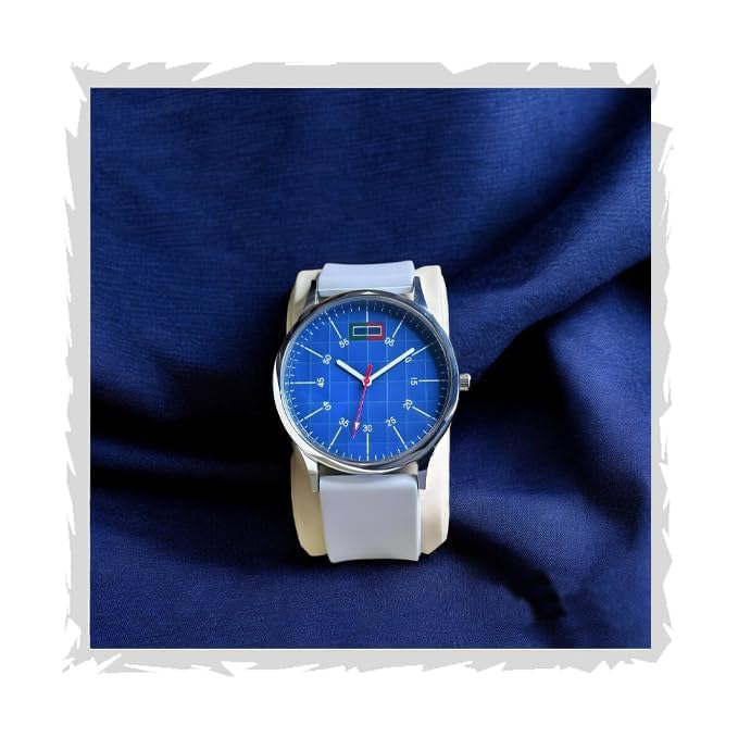 Image of AMERICANVIBER, Minimalist Men's Analog Quartz Watch with Water-Resistant Black Dial and Comfortable Silicone Strap for Mens