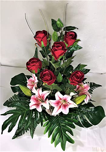 LBA Centro de Flores Artificiales para Cementerio. También para Iglesias. Especial Día de Todos los Santos. Medidas: 65x50x40 cms. Aprox. Varios Modelos. (Rosas Rojas y Liliums Rosa Fucsia)