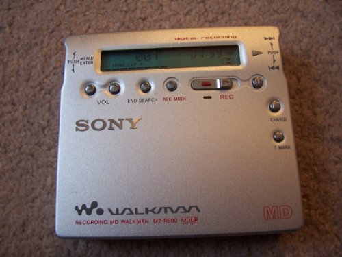 Sony MZ-R900S Recordable MiniDisc Walkman - Silver