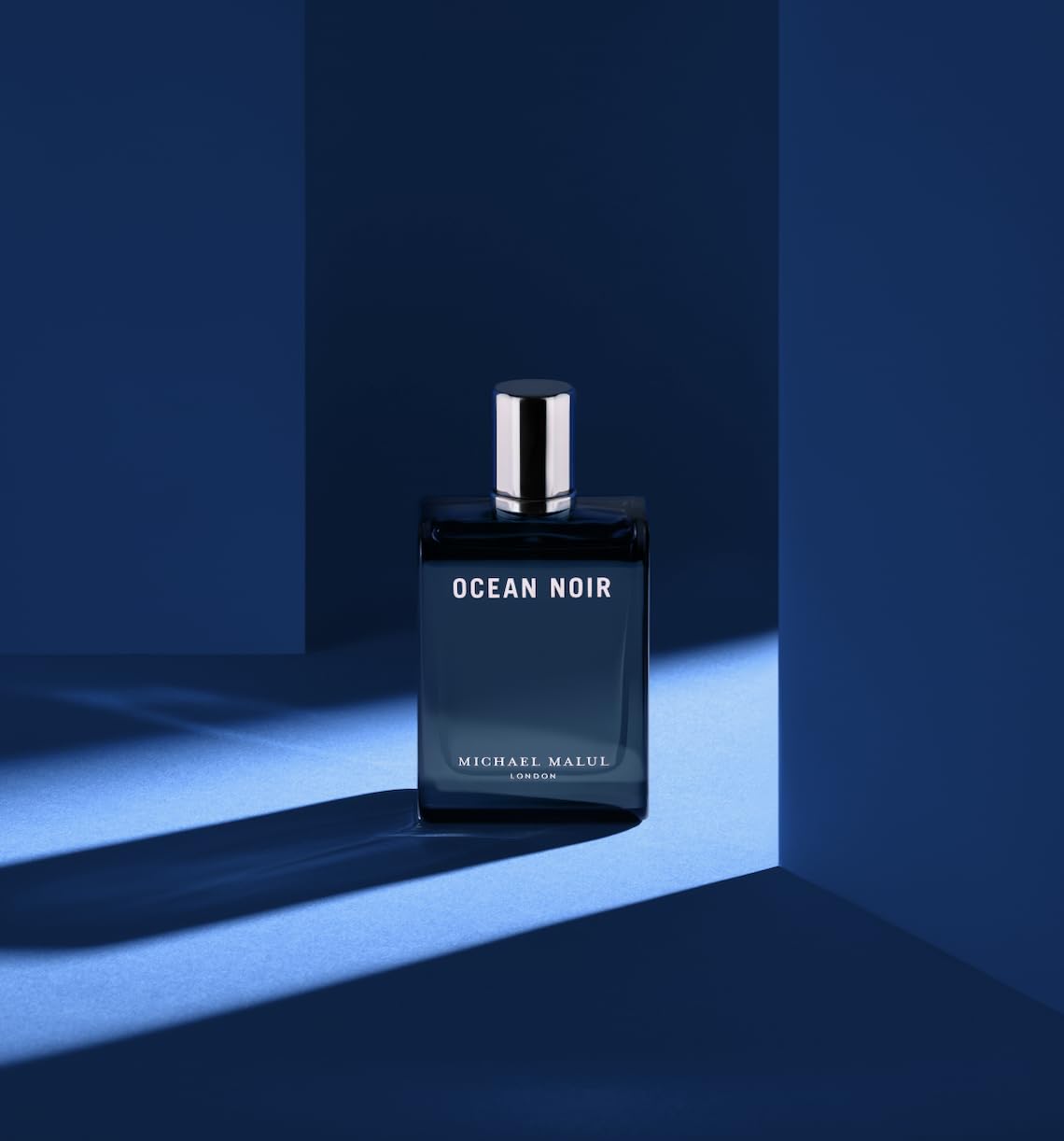Michael Malul Ocean Noir Eau de Parfum for Men - 10ml Travel Size - Image 9