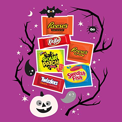 image for Hershey's Halloween Candy Assortment (Reese's, TWIZZLERS, Sour Patch K