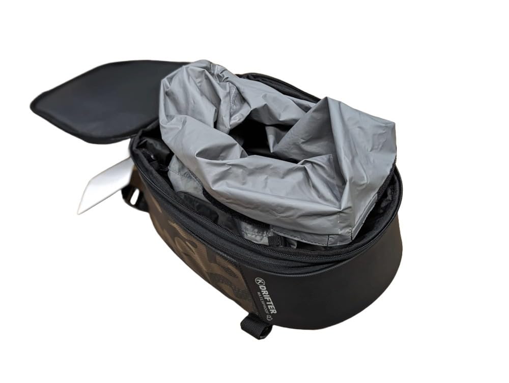 KAPPA Borsa da Sella Moto Posteriore modello Drifter impermeabile 9 litri estensibile con inserti riflettenti, 4 cinghie di fissaggio, tracolla, nera e camo