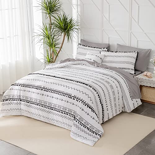 Boho Stripes Bedding Comforter Set Black And White Bed In A Bag 8 Pieces Bohemian Aztec Stripes Pattern Farmhouse Tassel Macrame Fringed Queen Comforter Set With Sheets #TOP1