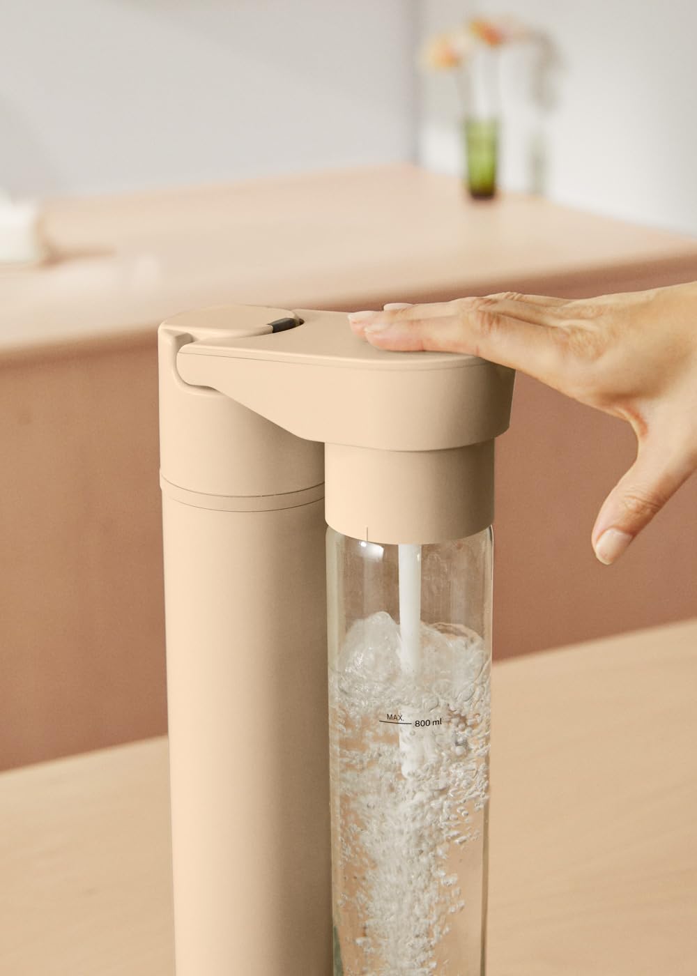 CREATE/SODA MAKER STUDIO/Machine pour faire de l’eau gazeuse 1L sable/Ne comprend pas de cylindres de CO₂, carbonation en 4 étapes, bouteille sans BPA, sans prise électrique