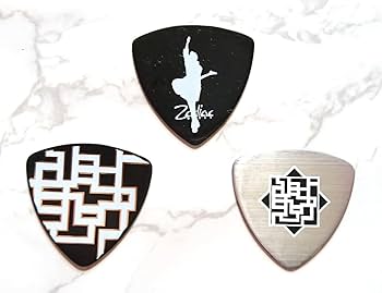 Amazon.co.jp: 布袋寅泰 ギターピック 25th 30th 35th