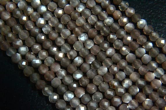 Pierre de lune grise en perles rondelles 2mm pour imaginer vos bijoux d'été personnalisés