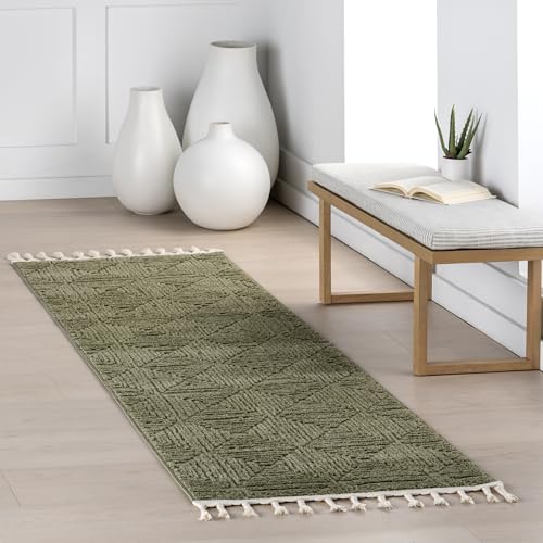 Image of nuLOOM Kerry Green Geometric Power Loomed Runner Rug, 2' x 8' | Nuloom Kerry Geometric 2' x 8' Runner Rug for Living Room Bedroom Dining Room Entryway Hallway, Green