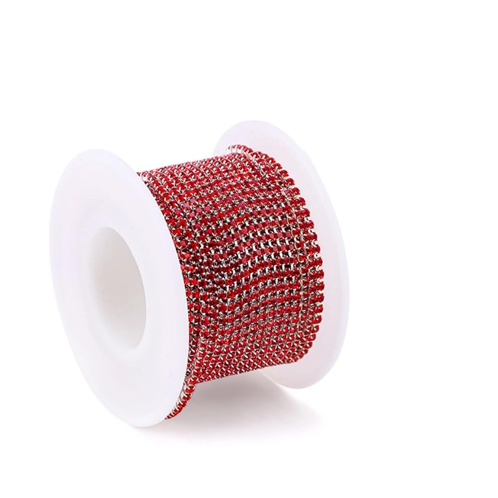 Chaîne en strass argenté 2 mm pour réparer et embellir une robe de soirée