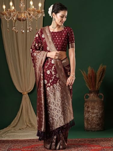 Image of Women's Georgette Kanjeevaram Saree with Woven Ethnic Motif Design, Unstitched Blouse Piece