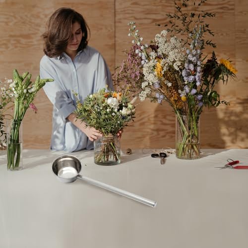 Cucharón de acero inoxidable duradero con mango largo para un servicio elegante y resistente 7