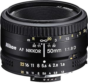 Nikon AF FX Nikkor Objectif 50 mm f/1.8D pour appareils photo reflex numériques Nikon