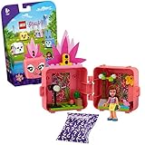 Enthält die beliebte LEGO Friends Heldin Olivia als Spielfigur, einen Spielzeug-Flamingo in einer von vier Farben, eine Froschfigur, eine baubare Seekulisse, eine Kamera, eine ganze Wassermelone und ein Stück Wassermelone
