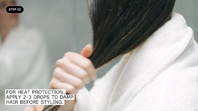 olaplex no 7 bonding oil concentrated high shine heat protectant  visibly smooths amp softens hair  added color vibrancy  up to 72 hour frizz control  for all hair types  1 fl oz