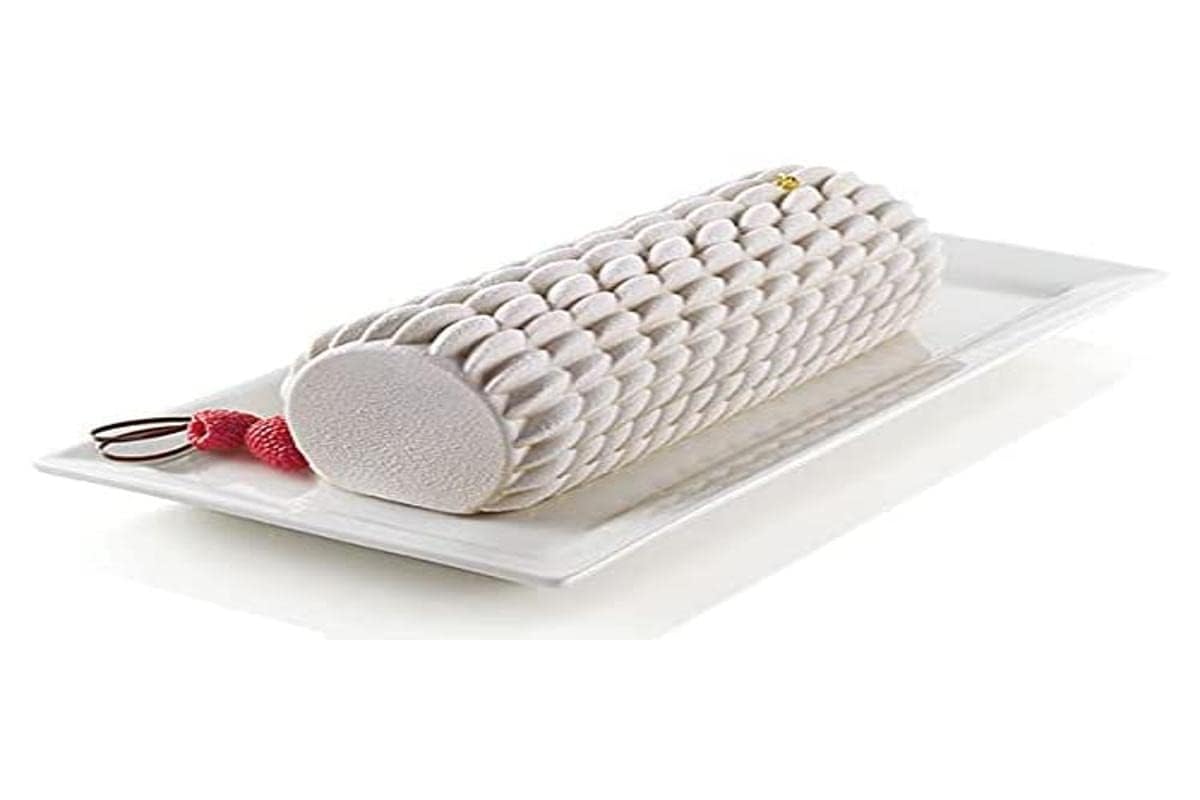 silikomart | BCHE QUENELLE Moderne Silikonform für Kuchen, antihaftbeschichtet, Packung mit 4 Backformen, 3D-Design, 243 x 90 mm, Höhe 77 mm, Volumen 1,3 ml, hergestellt in Italien